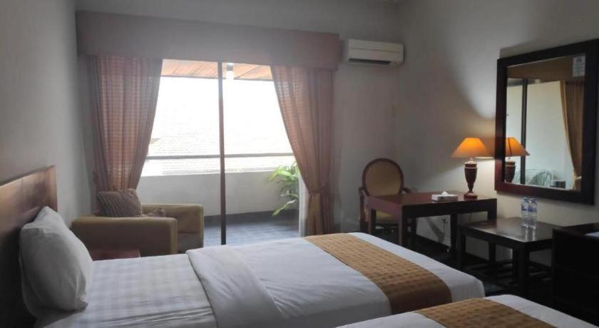 New Grand Park Hotel Surabaya Exterior photo